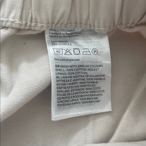 H&M Women's Tan Cargo Shorts - Picture 7 of 10